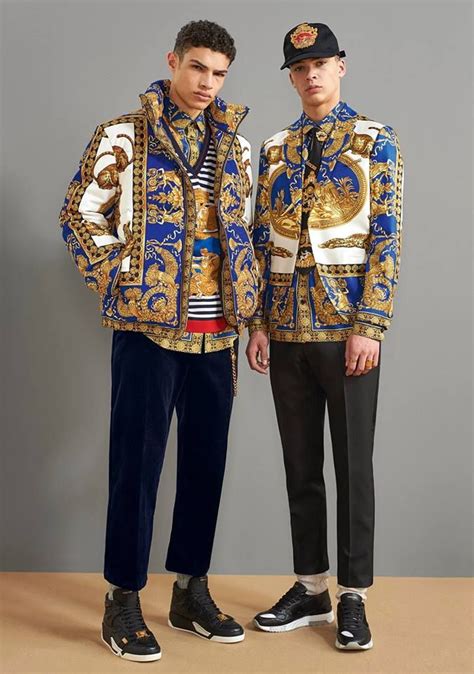 versace klamotten herren|Versace official website.